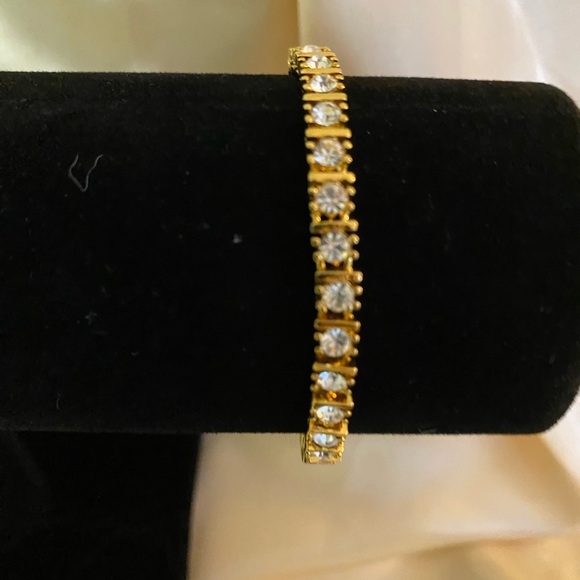 Vintage Avon Tennis Bracelet Gold and white Bracelet sz small Box wear - Picture 1 of 5